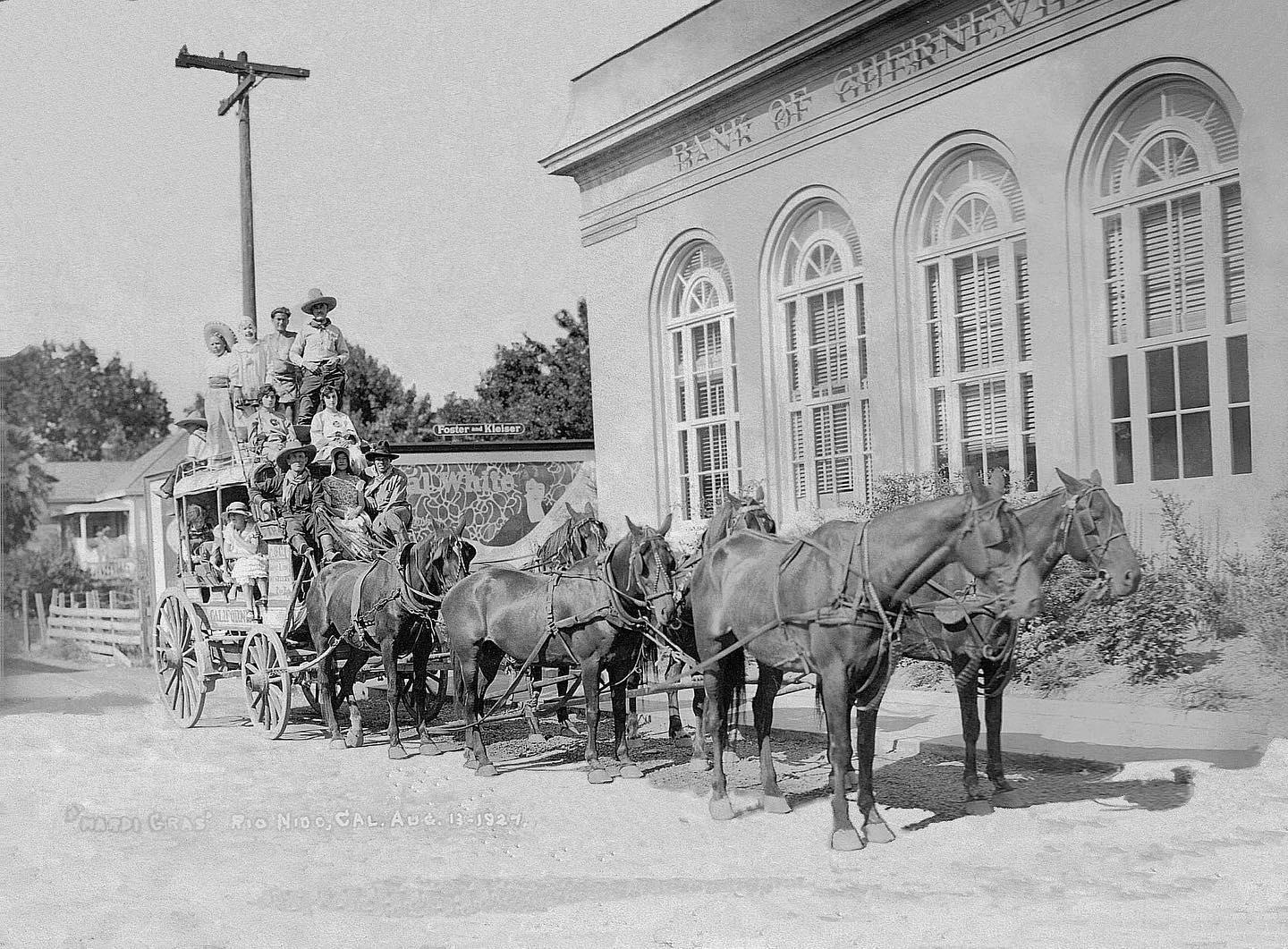 Gville10yearannybank