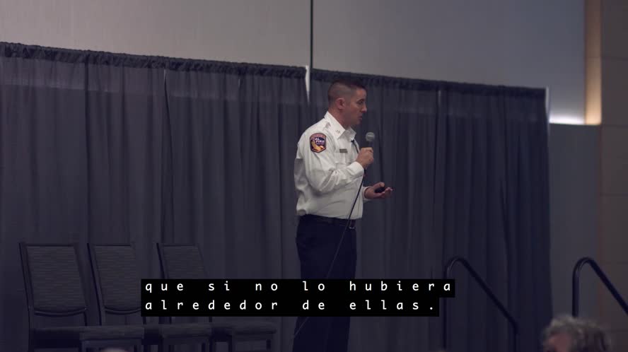 Viviendo con Fuego: Hablante Ben Nicholls